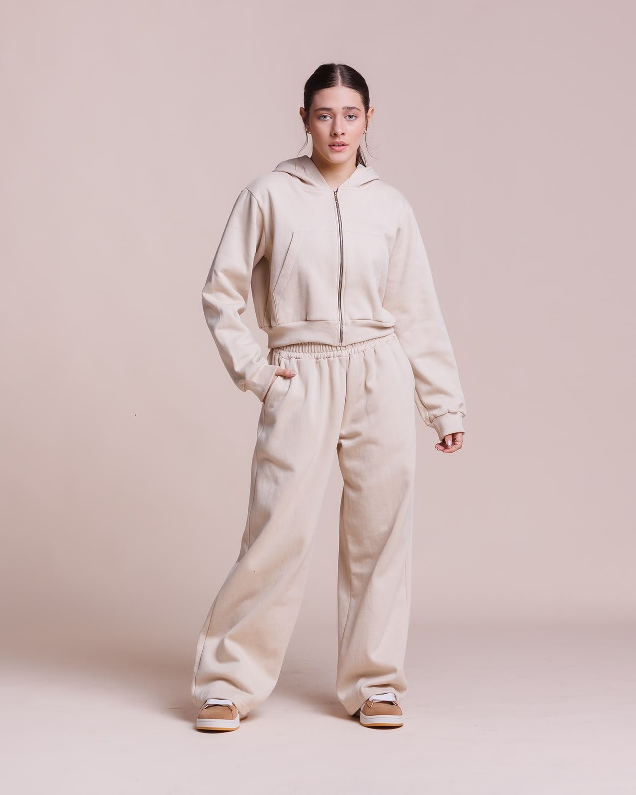 Conjunto Moletom Pantalona com Zíper e Bolsos