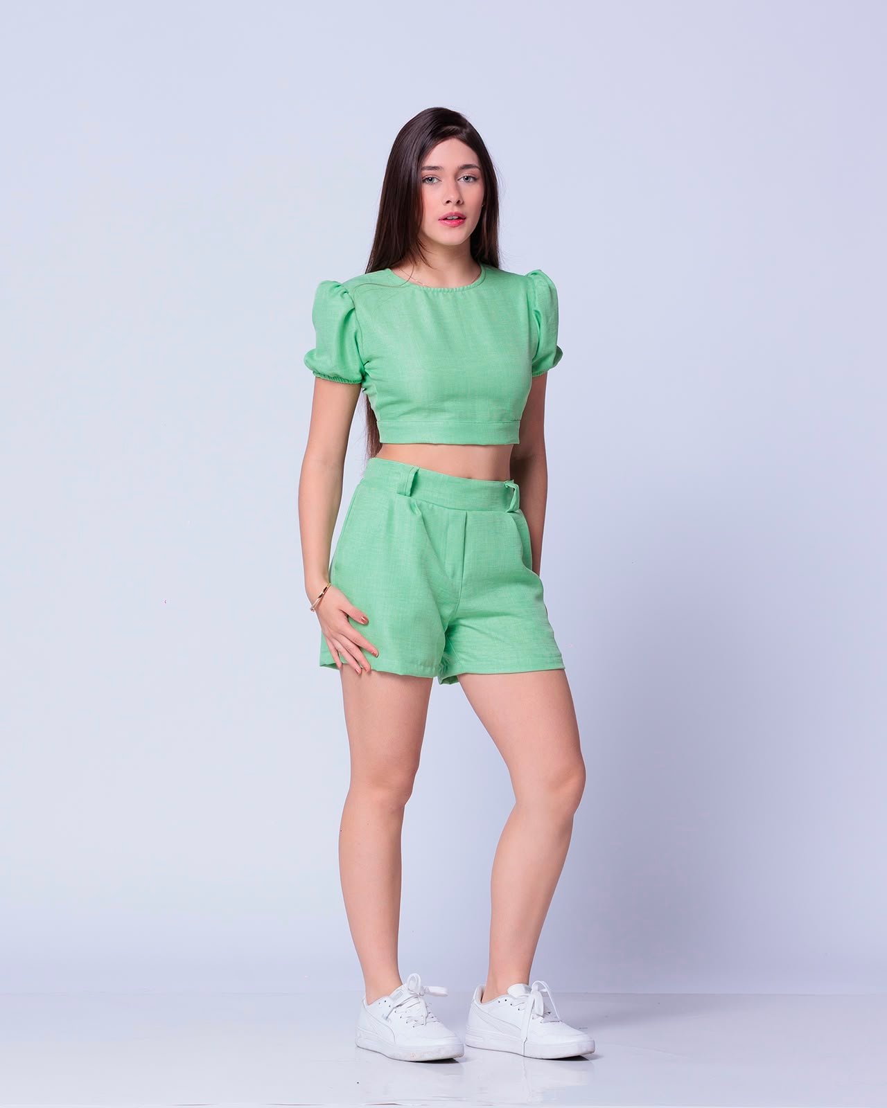 Conjunto Short com Croped de amarrar/tecido linho